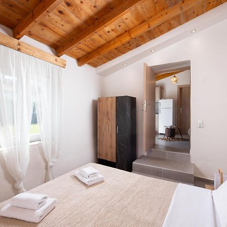 Kentrikon Rooms III & Mint House Limenaria  Exterior photo