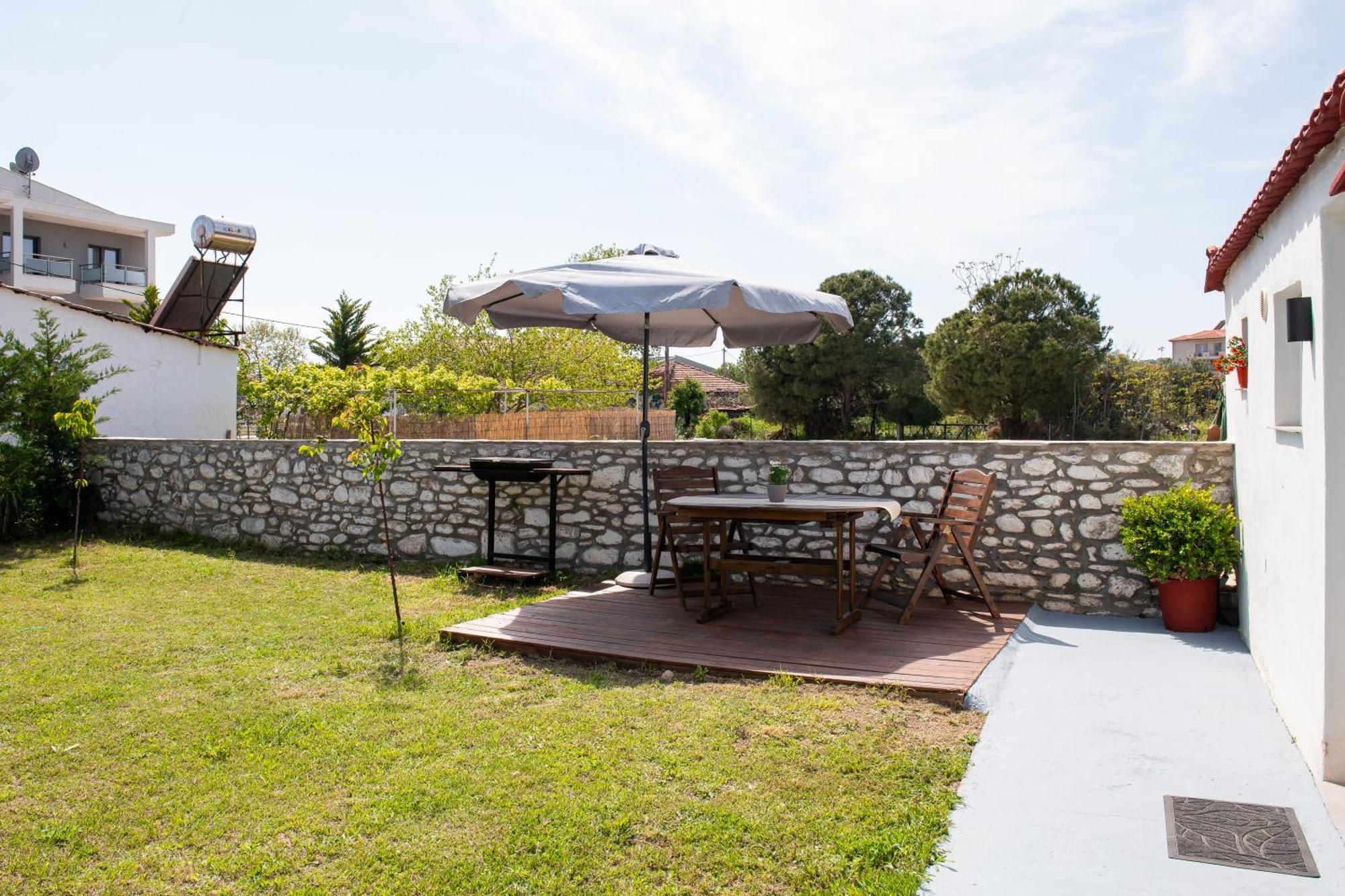 Kentrikon Rooms III & Mint House Limenaria  Exterior photo